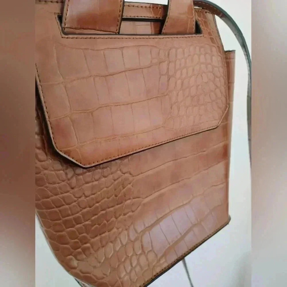 ASOS Adjustable Mini Backpack Bag FxLeather Embossed Tan EUC Neutral - Picture 4 of 7